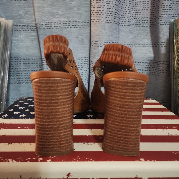 Leather Dakota heels - Picture 2 of 14